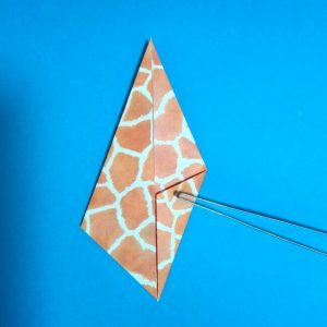 折り紙1枚「キリン」立体の折り方 6-1