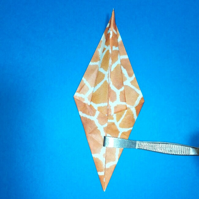 折り紙1枚「キリン」立体の折り方 8-2